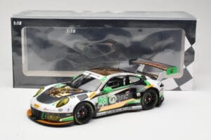 Porsche 911 991.2 GT3 R #28 Alegra Motorsports D. de Quesada / M. Morad Class Winners 24 Hours of Daytona 2017 Minichamps 1:1 — Bild 6 von 6