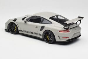 Porsche 911 991.2 GT3 RS Chalk Wording Schwarze Felgen Minichamps 1:18 153068230 Druckguss — Bild 5 von 6