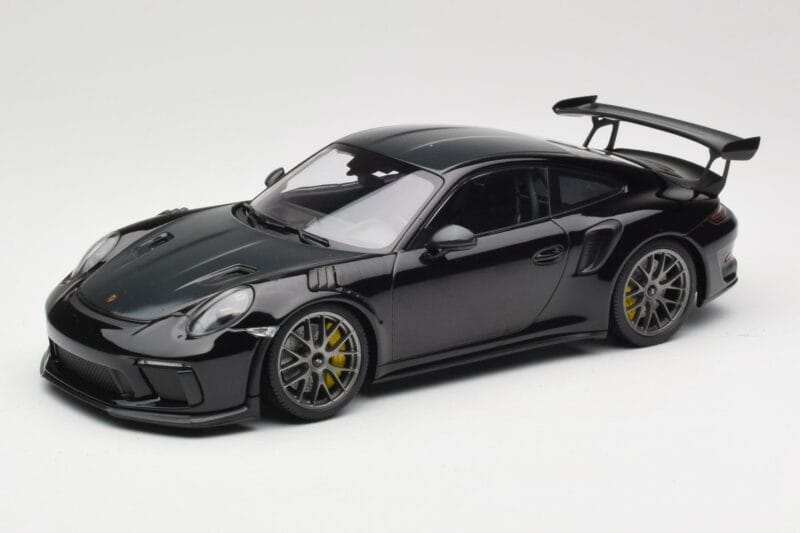 Porsche 911 991.2 GT3 RS Weissach Package Schwarz Silberne Magnesium Felgen Minichamps 1:18 153068229 Druckguss