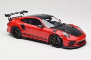 Porsche 911 991.2 GT3 RS Weissach Package Guards Red Schwarze Felgen Minichamps 1:18 153068223 Druckguss — Bild 4 von 6