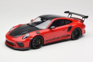 Porsche 911 991.2 GT3 RS Weissach Package Guards Red Schwarze Felgen Minichamps 1:18 153068223 Druckguss
