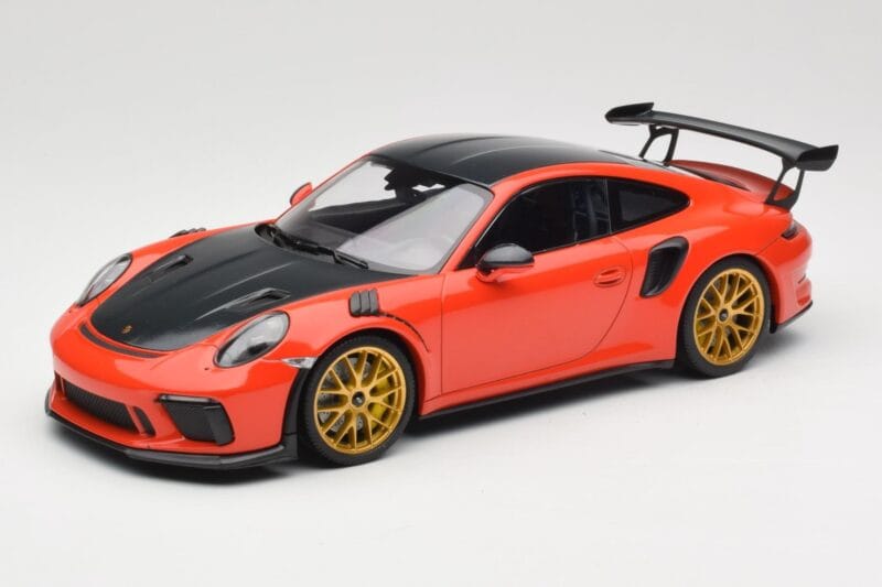 Porsche 911 991.2 GT3 RS Weissach Package Lava Orange Goldene Magnesium Felgen Minichamps 1:18 153068227 Druckguss