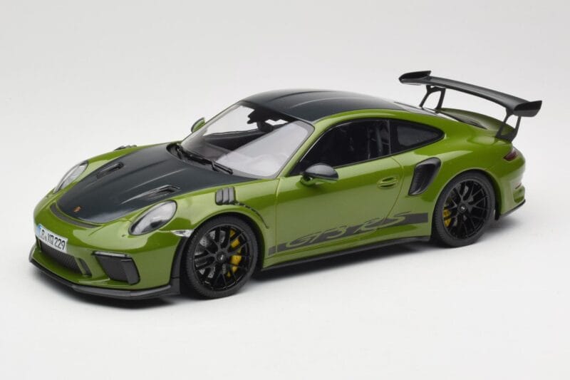 Porsche 911 991.2 GT3 RS Weissach Package Lizard Green Wording & Schwarze Magnesium-Felgen Minichamps 1:18 155068232 Druckgus