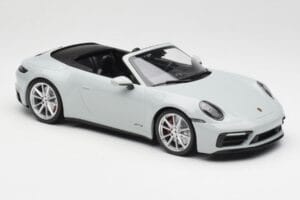 Porsche 911 992 Carrera 4 GTS Cabriolet Grau Minichamps 1:18 155063034 Druckguss — Bild 2 von 6