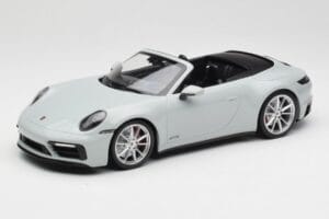 Porsche 911 992 Carrera 4 GTS Cabriolet Grau Minichamps 1:18 155063034 Druckguss