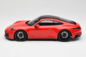 Porsche 911 992 Carrera 4 GTS Rot Minichamps 1:18 155063100 Druckguss — Bild 3 von 6