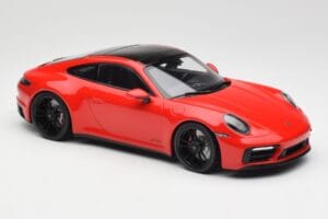 Porsche 911 992 Carrera 4 GTS Rot Minichamps 1:18 155063100 Druckguss — Bild 4 von 6