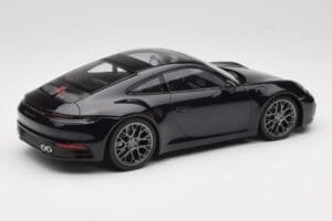 Porsche 911 992 Carrera 4S Blue Metallic Minichamps 1:18 155067321 Druckguss — Bild 2 von 6