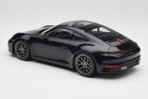 Porsche 911 992 Carrera 4S Blue Metallic Minichamps 1:18 155067321 Druckguss — Bild 3 von 6