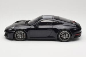 Porsche 911 992 Carrera 4S Blue Metallic Minichamps 1:18 155067321 Druckguss — Bild 5 von 6