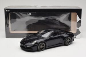 Porsche 911 992 Carrera 4S Blue Metallic Minichamps 1:18 155067321 Druckguss — Bild 6 von 6