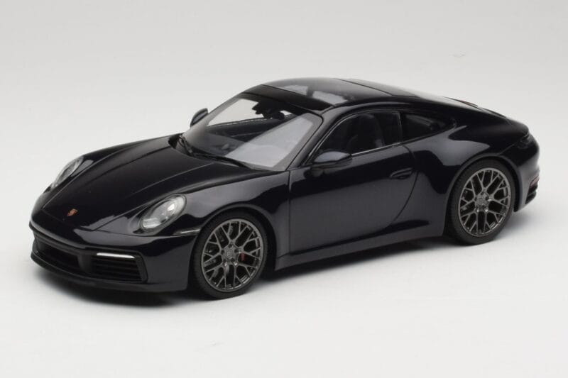 Porsche 911 992 Carrera 4S Blue Metallic Minichamps 1:18 155067321 Druckguss