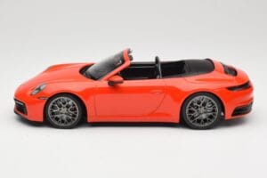 Porsche 911 992 Carrera 4S Cabriolet Orange Minichamps 1:18 155067334 Druckguss — Bild 3 von 6