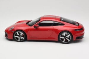 Porsche 911 992 Carrera 4S Carmine Red Minichamps 1:18 155067326 Druckguss — Bild 3 von 6