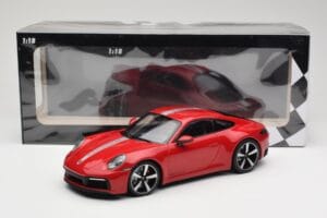 Porsche 911 992 Carrera 4S Carmine Red Minichamps 1:18 155067326 Druckguss — Bild 6 von 6