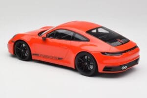 Porsche 911 992 Carrera 4S Lava Orange Minichamps 1:18 155067327 Druckguss — Bild 5 von 6