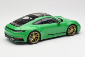 Porsche 911 992 Carrera 4S Python Green Minichamps 1:18 155067325 Druckguss — Bild 2 von 6