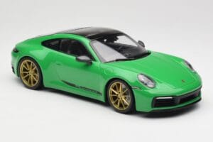 Porsche 911 992 Carrera 4S Python Green Minichamps 1:18 155067325 Druckguss — Bild 4 von 6