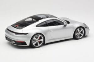 Porsche 911 992 Carrera 4S Silber Minichamps 1:18 155067322 Druckguss — Bild 2 von 6