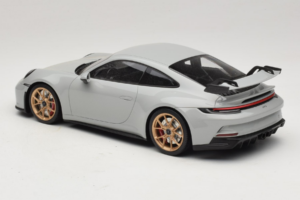 Porsche 911 992 GT3 Chalk Goldene Felgen Minichamps 1:18 117069001 Druckguss — Bild 5 von 6