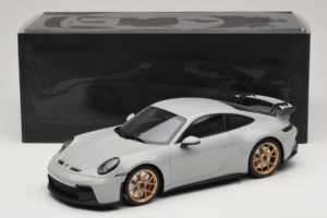 Porsche 911 992 GT3 Chalk Goldene Felgen Minichamps 1:18 117069001 Druckguss — Bild 6 von 6