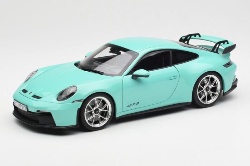 Porsche 911 992 GT3 Mint Grün Norev 1:18 187316 Druckguss