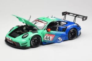 Porsche 911 992 GT3 R Falken #44 D. Eriksson / T. Heinemann 24 Hours of Nurburgring 2023 Minichamps 1:18 113236344 Druckguss — Bild 2 von 8