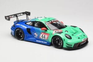 Porsche 911 992 GT3 R Falken #44 D. Eriksson / T. Heinemann 24 Hours of Nurburgring 2023 Minichamps 1:18 113236344 Druckguss — Bild 6 von 8