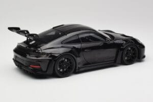 Porsche 911 992 GT3 RS Schwarz & Schwarz Felgen Concept Minichamps 1:18 911992003 Druckguss — Bild 3 von 8