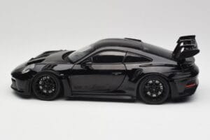 Porsche 911 992 GT3 RS Schwarz & Schwarz Felgen Concept Minichamps 1:18 911992003 Druckguss — Bild 4 von 8