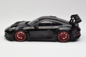 Porsche 911 992 GT3 RS Schwarz & Rote Räder & Schwarzes Dekor Minichamps 1:18 153062240 Druckguss — Bild 3 von 6