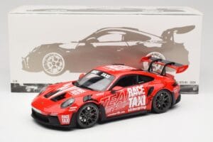 Porsche 911 992 GT3 RS Getspeed Race Taxi Guards Red Minichamps 1:18 110062040 Druckguss — Bild 8 von 8