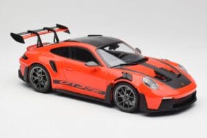 Porsche 911 992 GT3 RS Guards Orange & Silber Felgen Minichamps 1:18 911992002 Druckguss — Bild 4 von 6