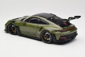 Porsche 911 992 GT3 RS Nato Olive & Black Wheels Minichamps 1:18 110062027 Druckguss — Bild 7 von 8