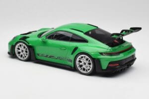 Porsche 911 992 GT3 RS Python Grün & Silberne Räder & Schwarzes Dekor Minichamps 1:18 153062235 Druckguss — Bild 5 von 6