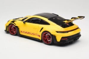 Porsche 911 992 GT3 RS Racing Yellow Weissach Package & Red Wheels Minichamps 1:18 110062025 Druckguss — Bild 7 von 8