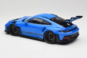 Porsche 911 992 GT3 RS Shark Blau & Schwarze Räder Minichamps 1:18 153062233 Druckguss — Bild 5 von 6