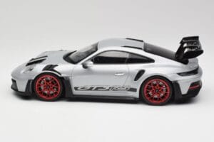 Porsche 911 992 GT3 RS Silber & Rote Räder Minichamps 1:18 153062241 Druckguss — Bild 3 von 6