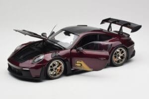 Porsche 911 992 GT3 RS Ultraviolett & Silber Räder Minichamps 1:18 110062029 Druckguss — Bild 2 von 8