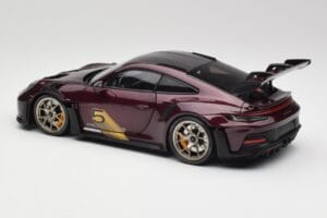 Porsche 911 992 GT3 RS Ultraviolett & Silber Räder Minichamps 1:18 110062029 Druckguss — Bild 7 von 8