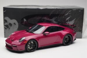 Porsche 911 992 GT3 Ruby Star Neo Red GT Spirit 1:12 GT536 Resin — Bild 6 von 6