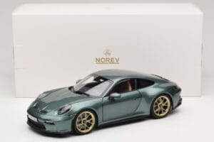 Porsche 911 992 GT3 Touring Package Malachite Green Metallic Norev 1:18 187382 Druckguss — Bild 8 von 8