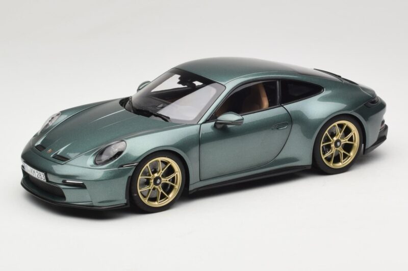 Porsche 911 992 GT3 Touring Package Malachite Green Metallic Norev 1:18 187382 Druckguss
