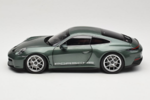 Porsche 911 992 S/T Malachite Green Metallic Norev 1:18 187472 Druckguss — Bild 5 von 8