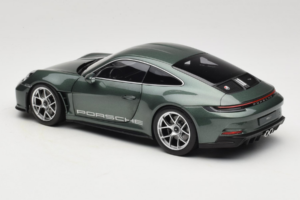 Porsche 911 992 S/T Malachite Green Metallic Norev 1:18 187472 Druckguss — Bild 7 von 8