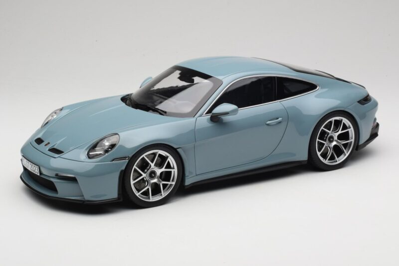 Porsche 911 992 S/T Meisenblau Norev 1:12 127550 Druckguss