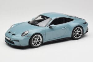 Porsche 911 992 S/T Meissen Blue Norev 1:18 187470 Druckguss