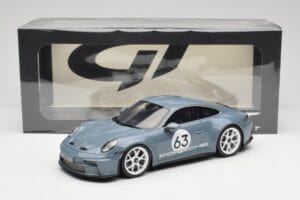 Porsche 911 992 ST Gentian Blue Metallic GT Spirit 1:18 GT491 Resin — Bild 6 von 6
