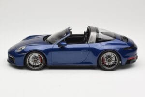 Porsche 911 992 Targa 4 GTS Blue Metallic Minichamps 1:18 155061060 Druckguss — Bild 3 von 6