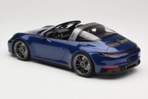 Porsche 911 992 Targa 4 GTS Blue Metallic Minichamps 1:18 155061060 Druckguss — Bild 5 von 6